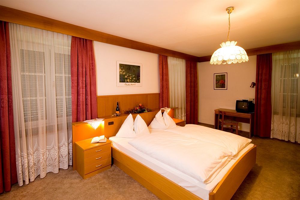 Lener Wirtshaus & Hotel Campo di Trens Extérieur photo